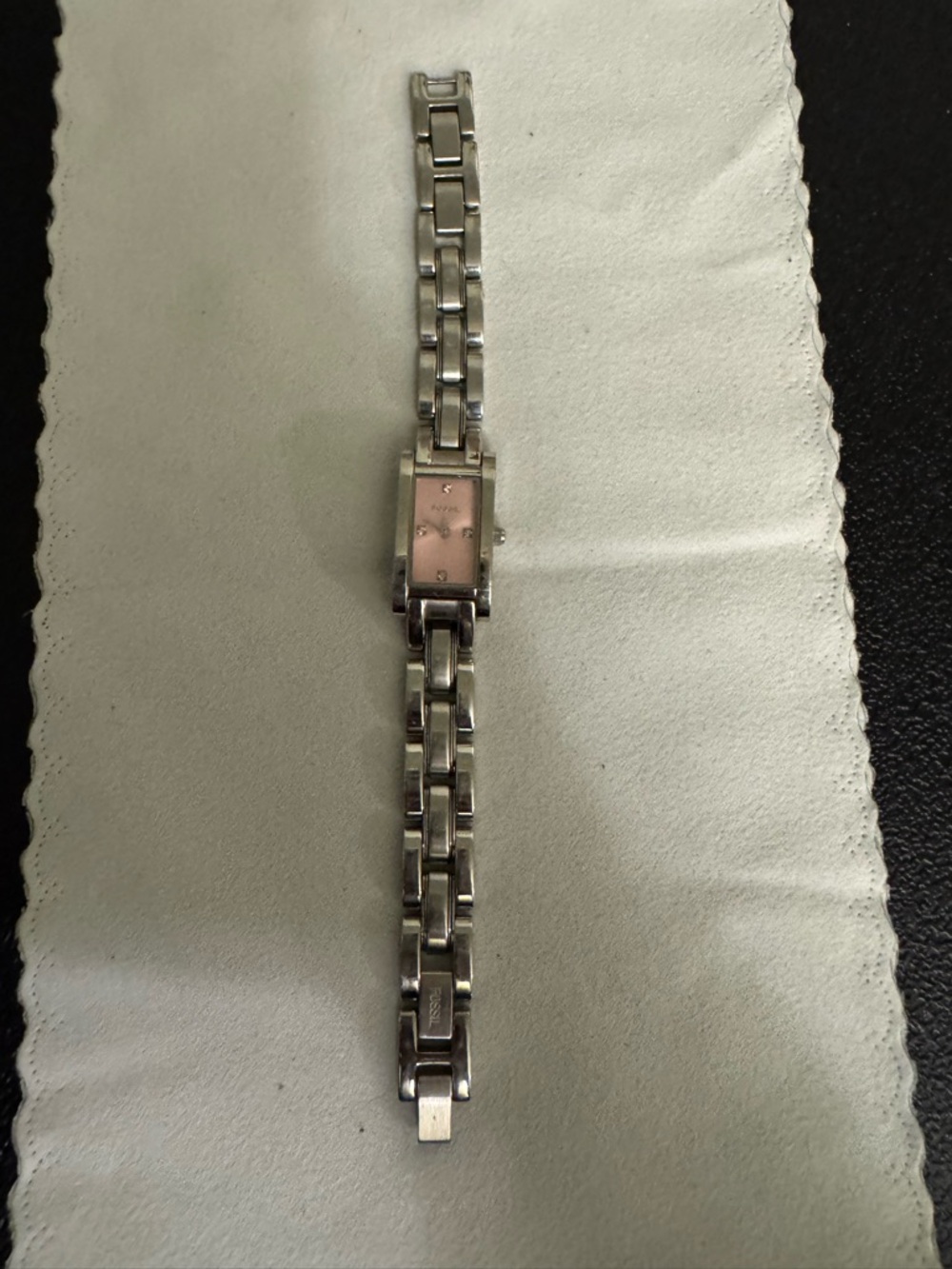 Fossil Silver-Tone Rectangular Bracelet Watch New Battery. Works
